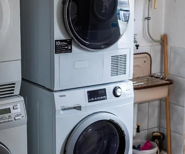 Cozy I Hochwertig Eingerichtet Netflix Parkplatz Nespresso Daire