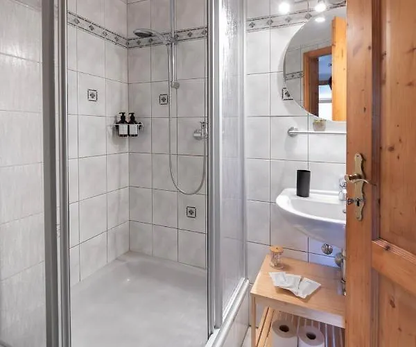 Cozy I Hochwertig Eingerichtet Netflix Parkplatz Nespresso Daire Longkamp